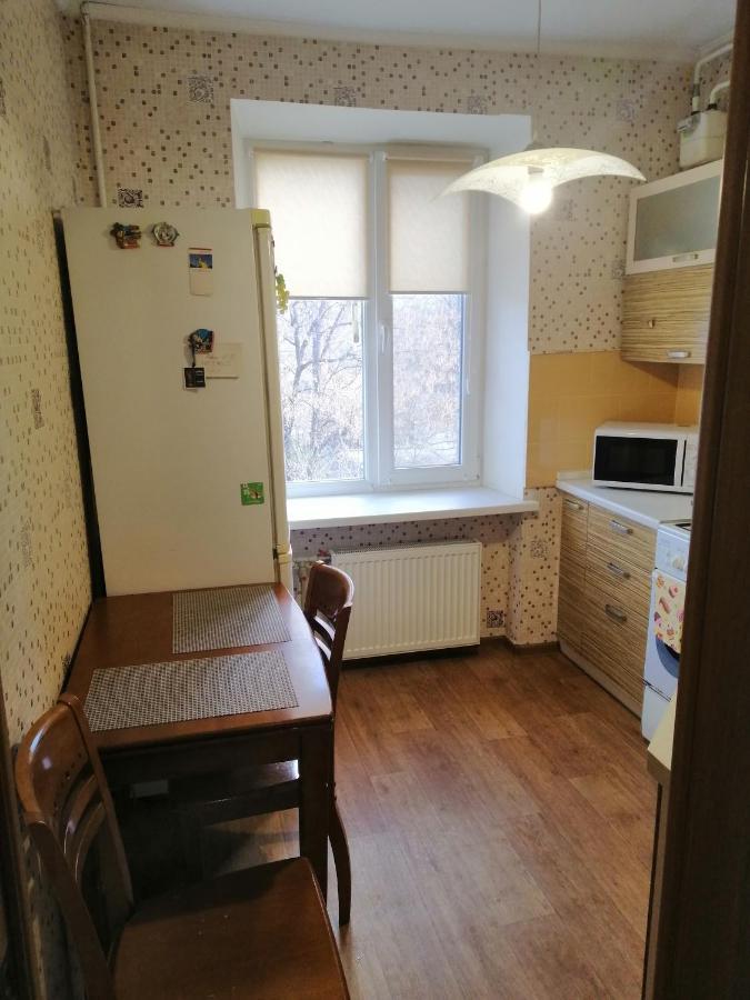 Уютная Квартира На Лётной 6 Chernihiv Exterior photo